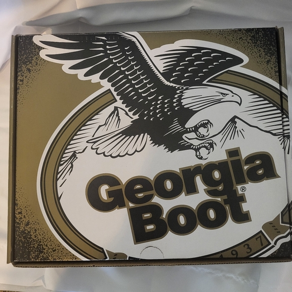 Size 8 1/2 wide color brown. - Picture 9 of 12